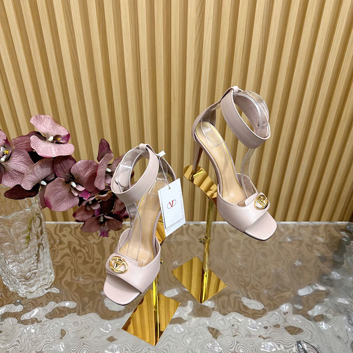 最高級ヴァレンティノスーパーコピー靴 ヴァレンティノサンダルコピー VALENTINO ローヒール レディース サンダル 2412446 ピンク - 画像 (8)