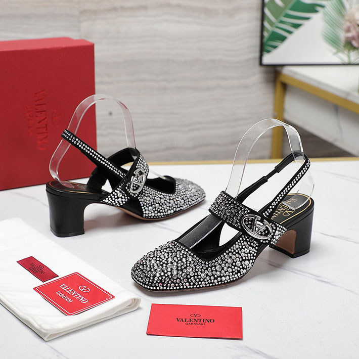 最高級ヴァレンティノスーパーコピー靴 ヴァレンティノサンダルコピー VALENTINO ヒール サンダル 歩きやすい 2412474 ホワイト ブラック - 画像 (8)