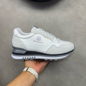 おしゃれ スニーカー メンズ 40代