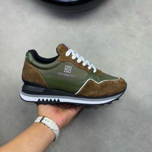 おしゃれ スニーカー メンズ 40代