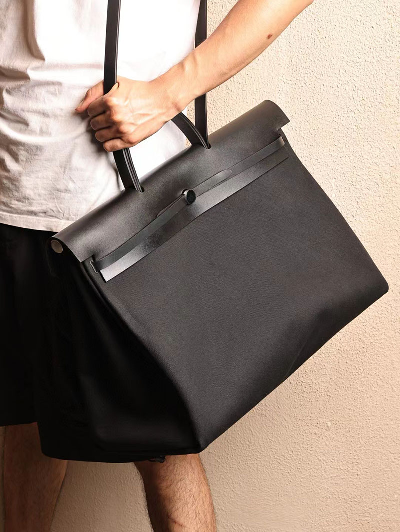 エルメス エールバッグ50 メンズ HERMES エールバッグジップGM 黒 ブラック ヴァッシュハンター/トワルアッシュ シルバー金具 2412793 - 画像 (6)