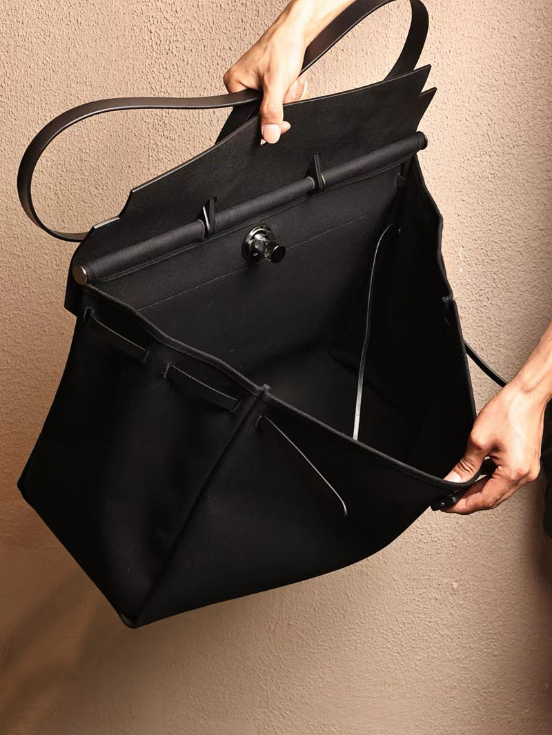 エルメス エールバッグ50 メンズ HERMES エールバッグジップGM 黒 ブラック ヴァッシュハンター/トワルアッシュ シルバー金具 2412793 - 画像 (3)