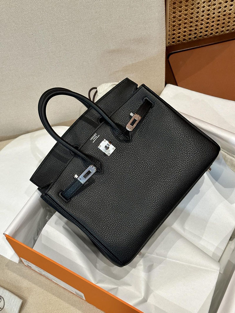バーキン風バッグ 持ってる人 エルメス HERMES バーキン25 黒 ブラック トゴ シルバー金具 2412837 - 画像 (7)