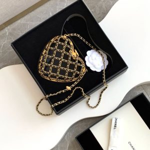 シャネル バッグ 安い順