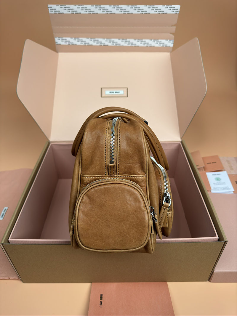 MiuMiu ナッパレザー トップハンドルバッグ キャメル 5BB159_2CRL_F098L_V_OOO シルバー金具 ミュウミュウ バッグ アウトレット - 画像 (9)