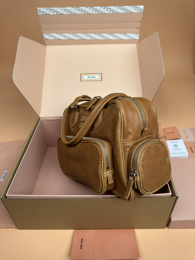 MiuMiu ナッパレザー トップハンドルバッグ キャメル 5BB159_2CRL_F098L_V_OOO シルバー金具 ミュウミュウ バッグ アウトレット - 画像 (7)