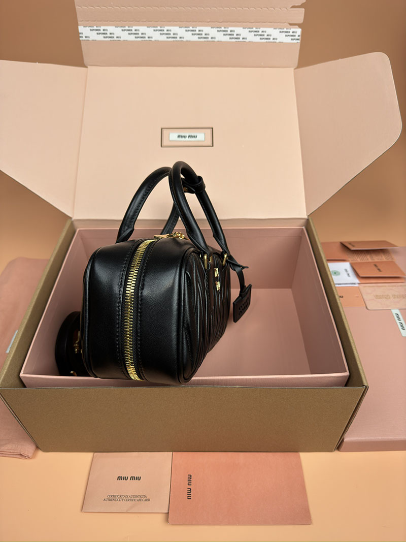 MiuMiu アルカディ マテラッセレザー バッグ ブラック 5BB148_N88_F0002_V_OON ゴールド金具 miumiu バッグ安い - 画像 (9)