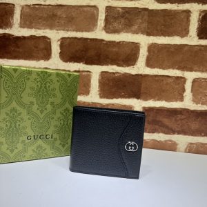 グッチ 財布 メンズ 二つ折り 人気