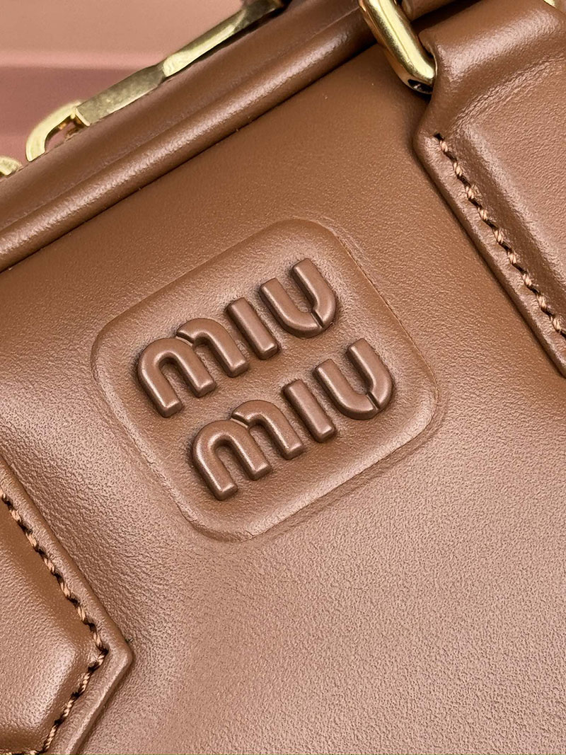 MiuMiu アルカディ レザー ミニバッグ コニャック 5BP088_ACR3_F0046_V_OOO ゴールド金具 手提げバッグ 小さめ ブランド - 画像 (6)