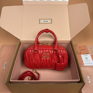レディースバッグ 人気ブランド