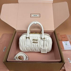 レディースバッグ 人気ブランド