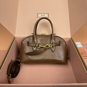 ブランド バッグ 在庫処分