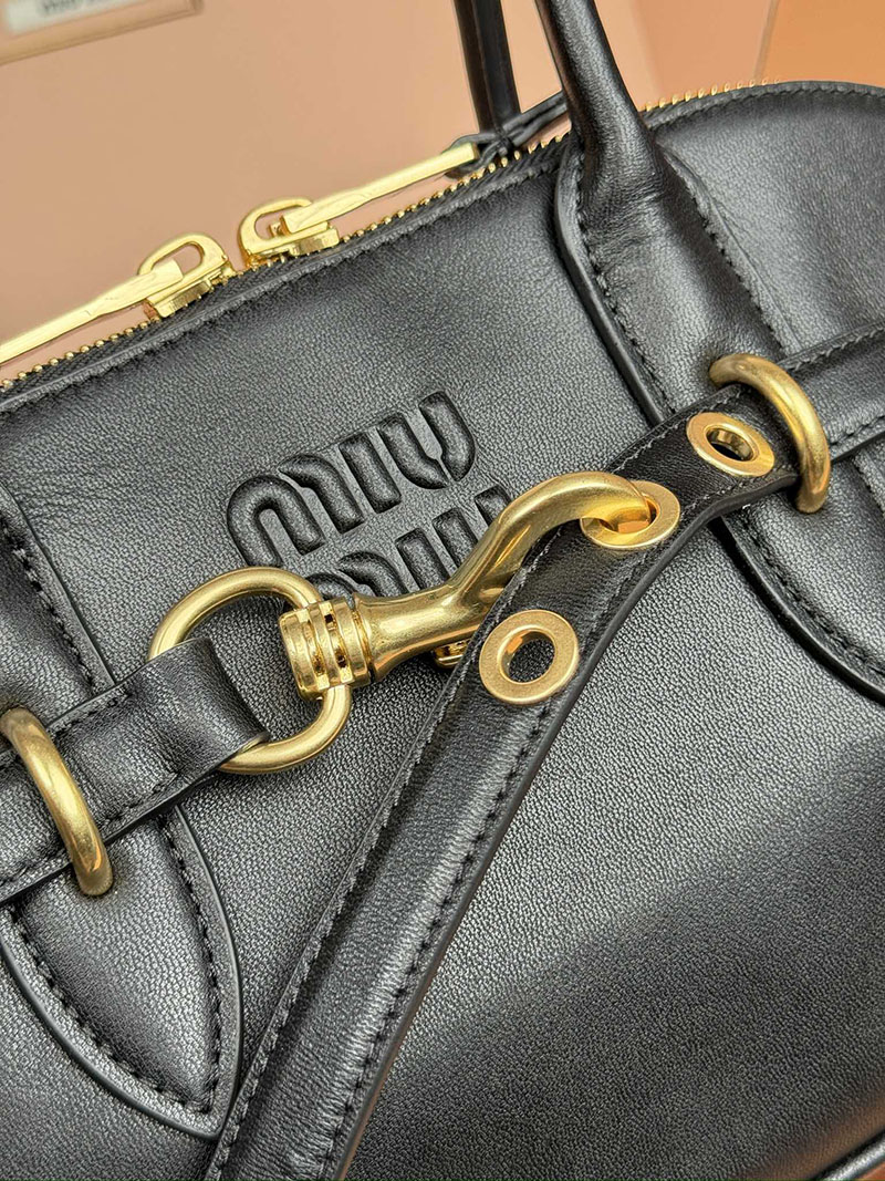 MiuMiu アバンチュール ナッパレザー トップハンドルバッグ ブラック 5BB168_2BBL_F0002_V_OOO ゴールド金具 ブランドバッグ アウトレット 激安 - 画像 (6)
