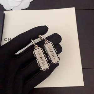 シャネル ピアス 安い 公式