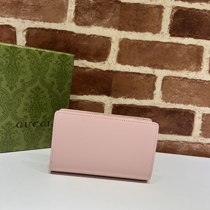 グッチ スクリプト カードケース ウォレット 772640 0OP0N 5909 ピンク ゴールド金具 グッチ 財布 持ってる 女 - 画像 (4)