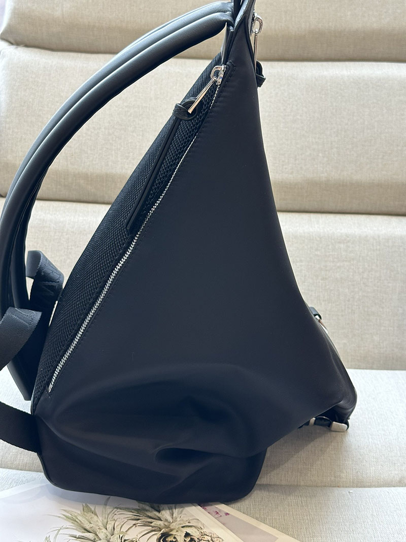 ロエベ リュック アウトレット LOEWE コンバーチブル-バックパック-スモール B777W22X01-5544 ディープネイビー - 画像 (8)