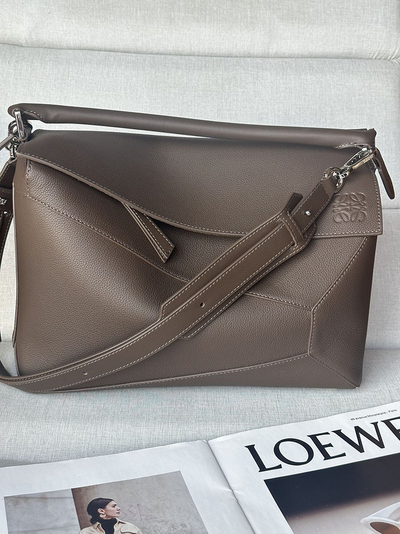 ロエベ バッグ 新作 2025 LOEWE パズルバッグ-ラージ B510P00X05-6416 ダークシガー シルバー金具 - 画像 (9)