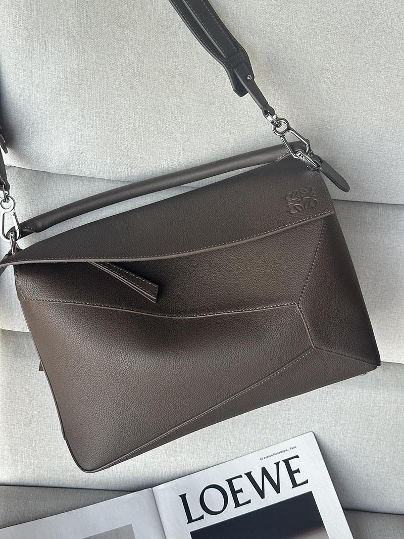 ロエベ バッグ 新作 2025 LOEWE パズルバッグ-ラージ B510P00X05-6416 ダークシガー シルバー金具 - 画像 (8)