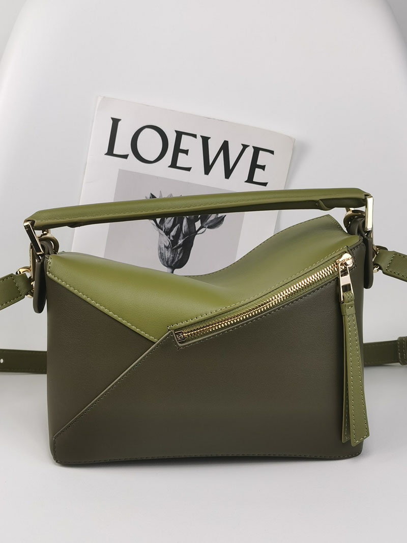 ロエベ 使いやすいバッグ LOEWE パズルバッグ-スモール A510P60X44-8795 オリーブ ゴールド金具 - 画像 (9)