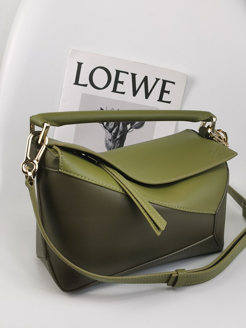 ロエベ 使いやすいバッグ LOEWE パズルバッグ-スモール A510P60X44-8795 オリーブ ゴールド金具 - 画像 (2)