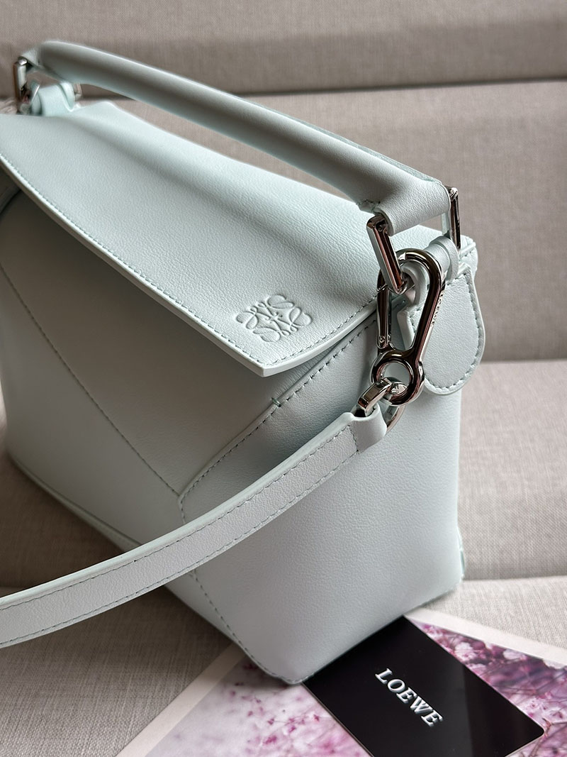 ロエベ 使いやすいバッグ LOEWE パズルバッグ-スモール A510P60X44-4412 ウォーター シルバー金具 - 画像 (5)