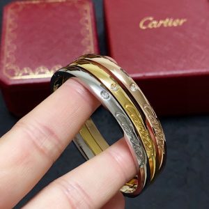 カルティエバングルレディース