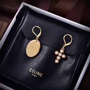 もらって 嬉しいピアス ブランド