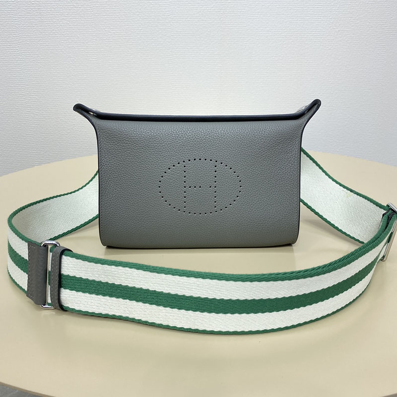 HERMES エルメス ヴィドポッシュ ブルーラン/ミント/ホワイト トゴ シルバー金具 2513452 エルメス メンズ ショルダーバッグ - 画像 (4)