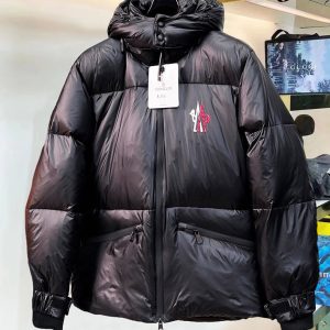 モンクレール ダウン メンズ 人気モデル