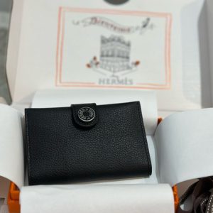 エルメス カードケース 定価
