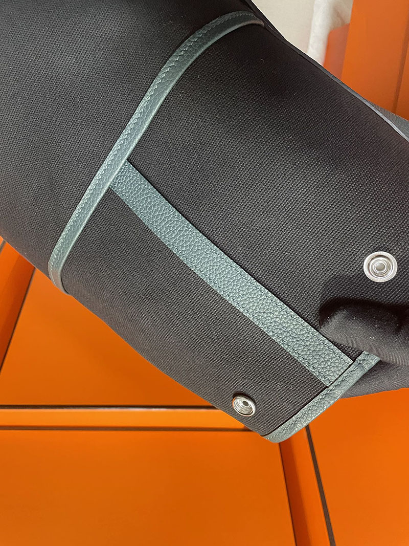 HERMES エルメス ガーデンパーティ ポケット 定価 バーティカル ブラック+ヴェール シプレ トワルミリタリー/ネゴンダ シルバー金具 2513539 - 画像 (3)