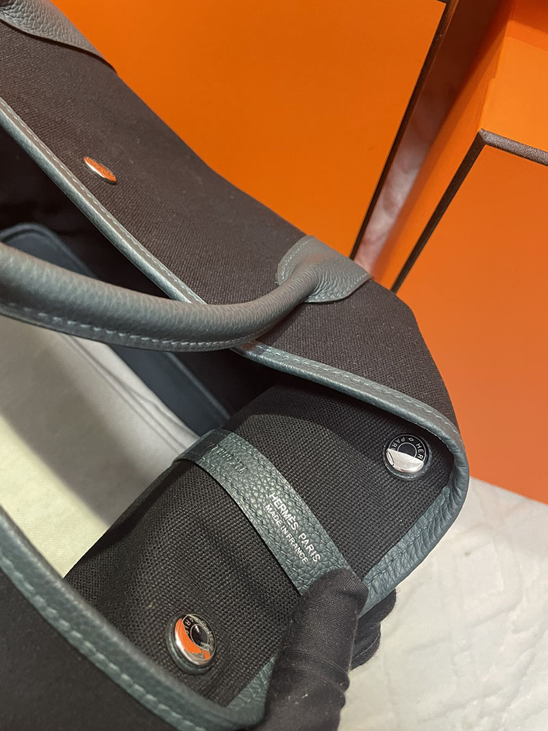 HERMES エルメス ガーデンパーティ ポケット 定価 バーティカル ブラック+ヴェール シプレ トワルミリタリー/ネゴンダ シルバー金具 2513539 - 画像 (10)