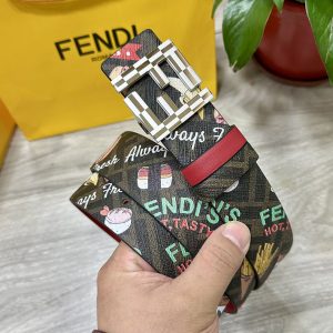 FENDI ベルト サイズ