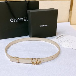 シャネル ベルト 値段