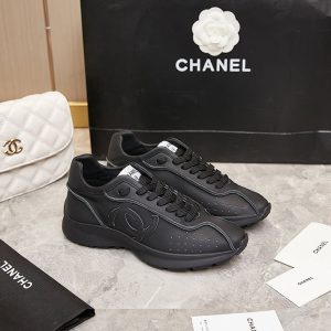 シャネル スニーカー 芸能人