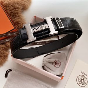型押しベルト ビジネス