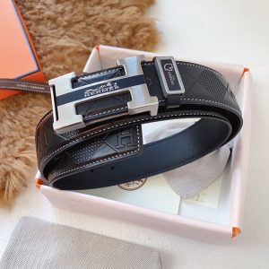 エルメス ベルト つけ てる人