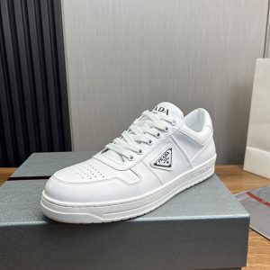 プラダ 厚底スニーカー メンズ