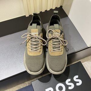 BOSS スニーカー アウトレット