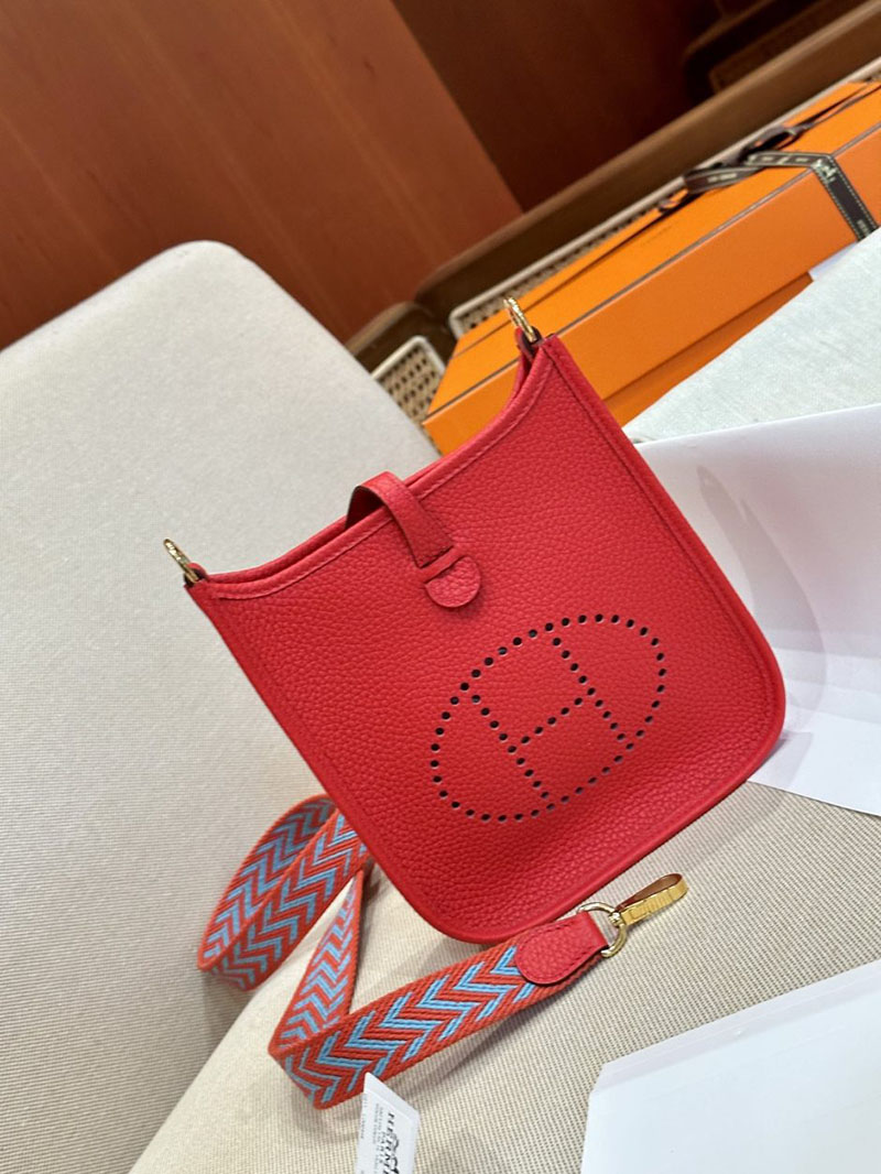 エルメス HERMES エヴリン 16 TPM ルージュカザック トリヨンクレマンス ゴールド金具 2412878 エヴリン tpm ストラップ - 画像 (4)