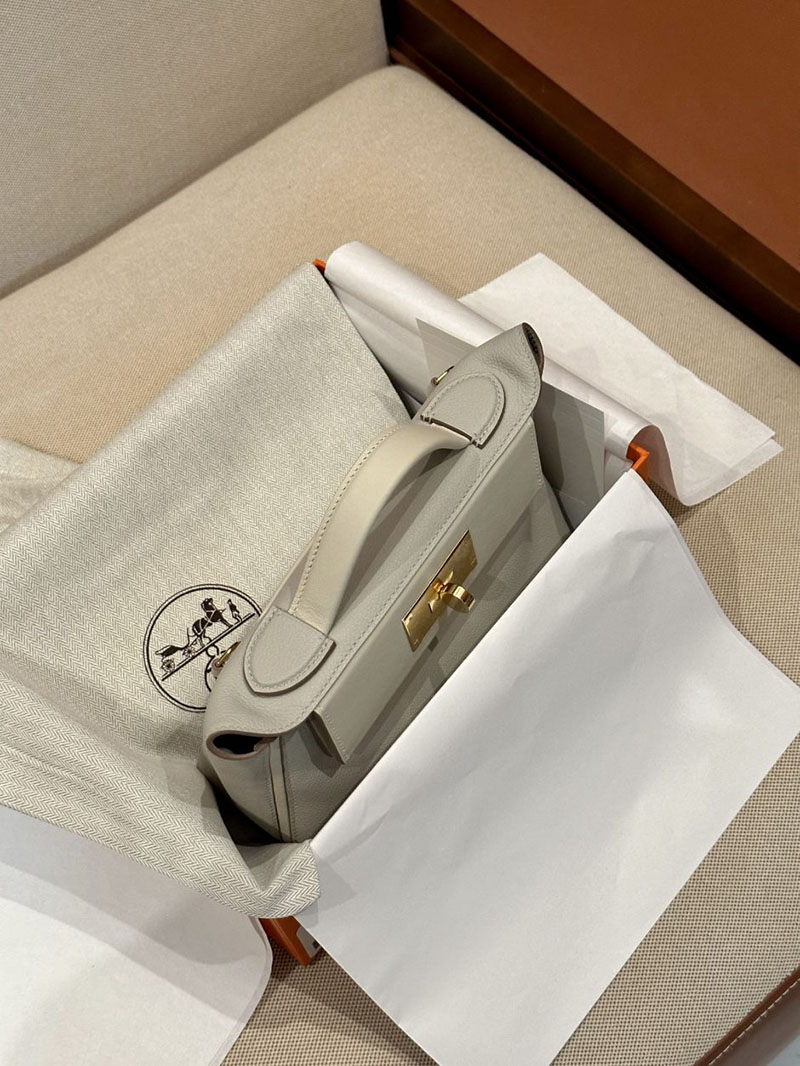 エルメス 24/24 ミニ 定価 エルメス ミニ ヴァンキャトル パールグレー/クレ エバーカラー/スイフト ゴールド金具 2412884 - 画像 (9)
