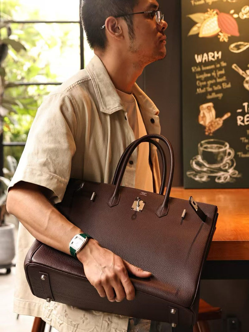 エルメス HERMES バーキン40 ルージュセリエ トリヨンクレマンス シルバー金具 2412899 バーキン 男が持つ - 画像 (4)