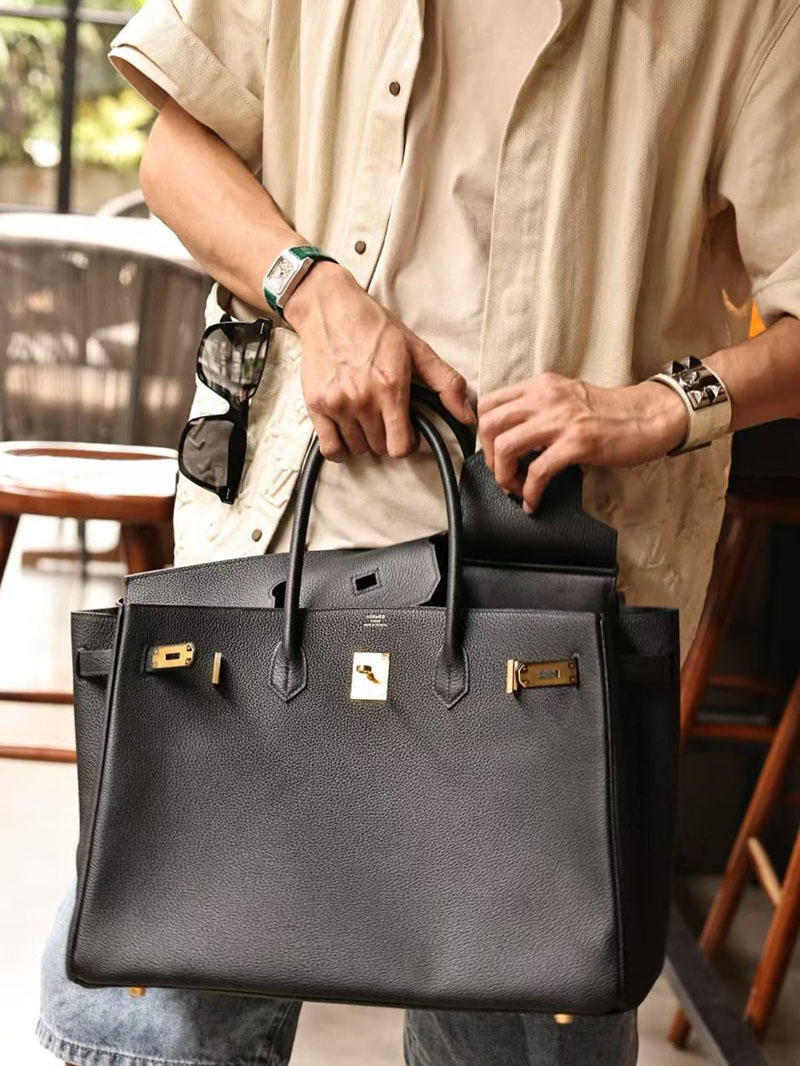 エルメス HERMES バーキン40 黒 ブラック トゴ シルバー金具 2412900 バーキン 男が持つ - 画像 (7)