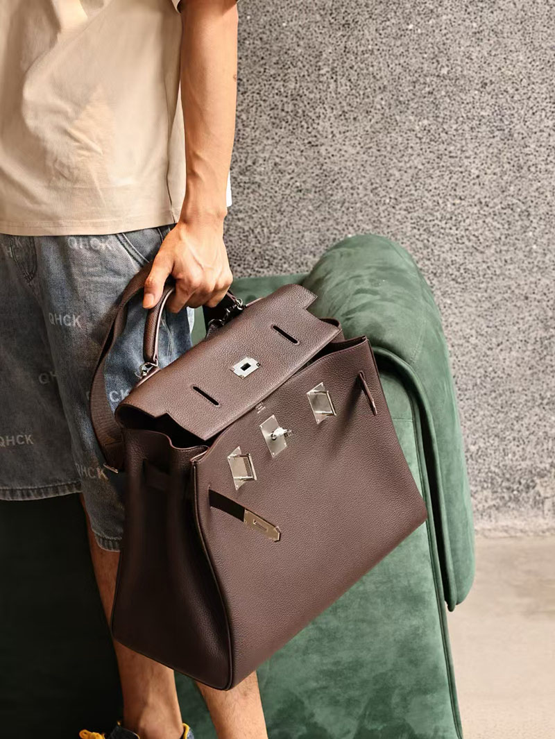 エルメス メンズバッグ 人気 HERMES ケリー 42cm 内縫い エベンヌ トゴ シルバー金具 2412901 ケリーバッグ メンズ - 画像 (4)