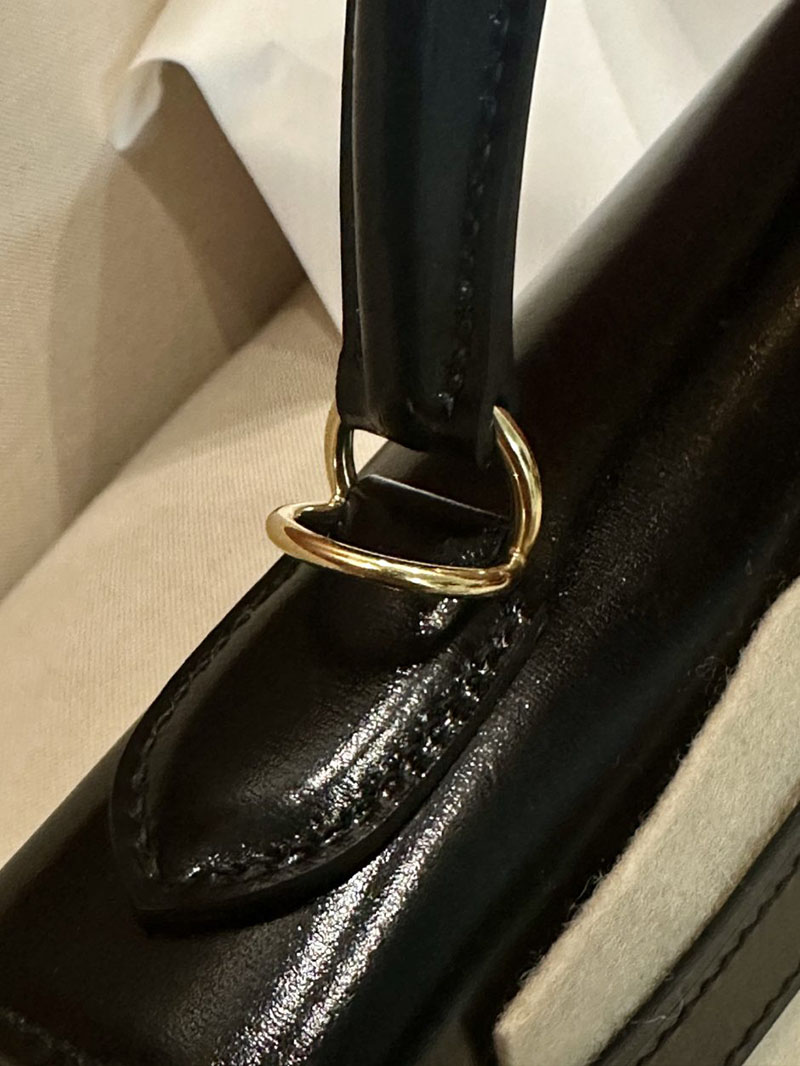 エルメス HERMES ケリー28 外縫い 黒 ブラック ボックスカーフ ゴールド金具 2412906 ケリー28 ボックスカーフ - 画像 (3)