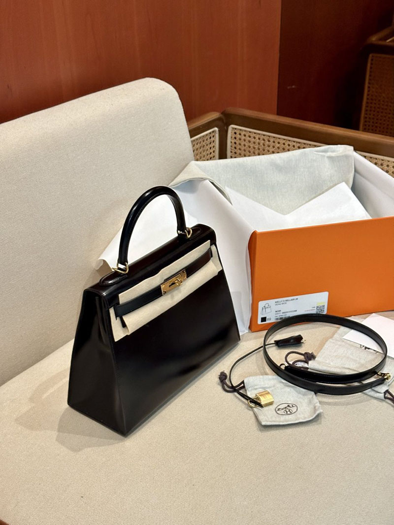 エルメス HERMES ケリー28 外縫い 黒 ブラック ボックスカーフ ゴールド金具 2412906 ケリー28 ボックスカーフ - 画像 (16)
