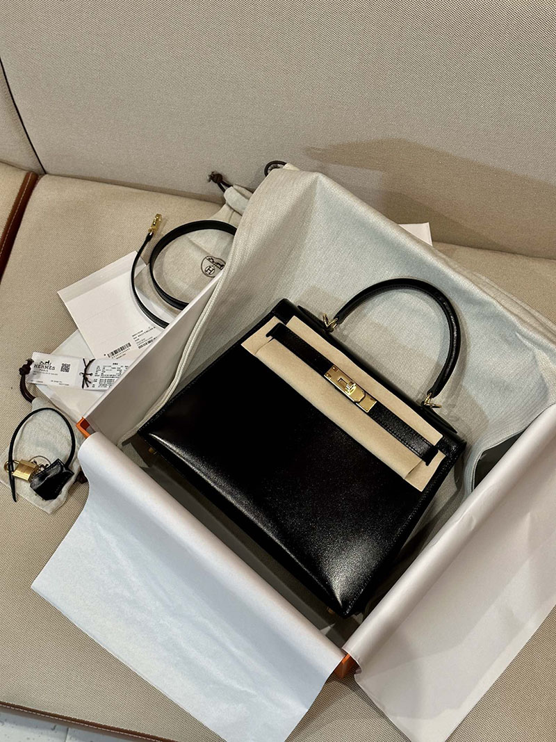エルメス HERMES ケリー28 外縫い 黒 ブラック ボックスカーフ ゴールド金具 2412906 ケリー28 ボックスカーフ - 画像 (12)
