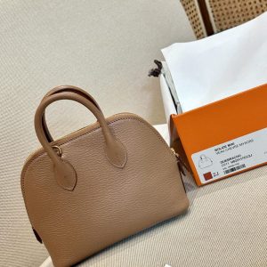 ボリード風バッグ