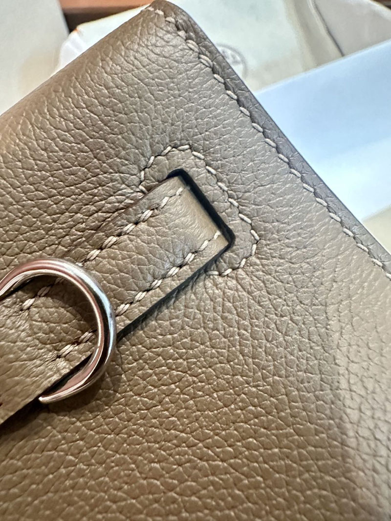エルメスケリーリュック HERMES エルメス ケリーダンス2 ベージュドゥワイマール/ブルーフリーダ エバーカラー シルバー金具 2412923 - 画像 (7)