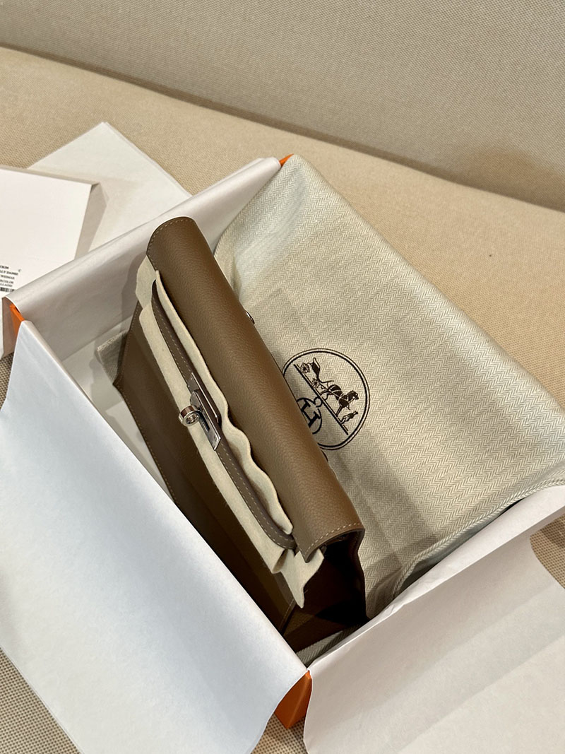 エルメスケリーリュック HERMES エルメス ケリーダンス2 ベージュドゥワイマール/ブルーフリーダ エバーカラー シルバー金具 2412923 - 画像 (15)